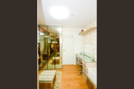Apartamento à venda com 154m², 3 quartos e 3 vagasCloset da Suíte 2