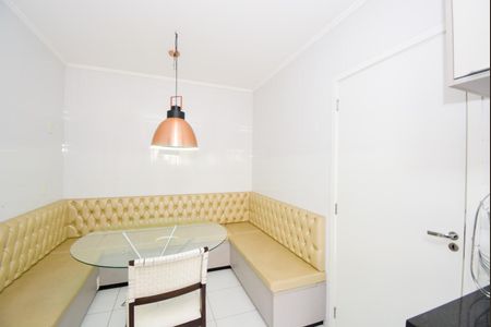 Apartamento à venda com 154m², 3 quartos e 3 vagasCozinha