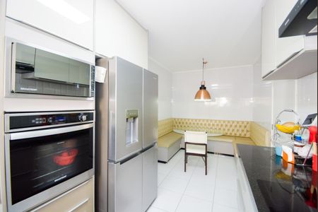 Apartamento à venda com 154m², 3 quartos e 3 vagasCozinha
