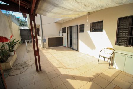 Casa para alugar com 200m², 4 quartos e 3 vagas