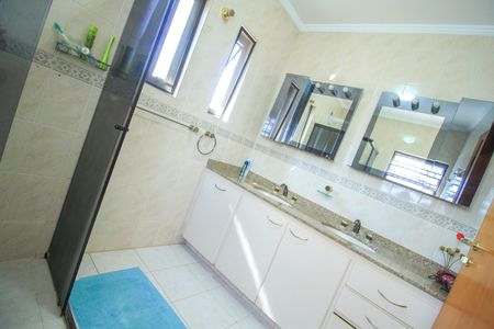 Casa para alugar com 200m², 4 quartos e 3 vagas
