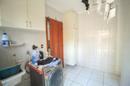 Casa para alugar com 200m², 4 quartos e 3 vagas