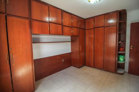 Casa para alugar com 200m², 4 quartos e 3 vagas