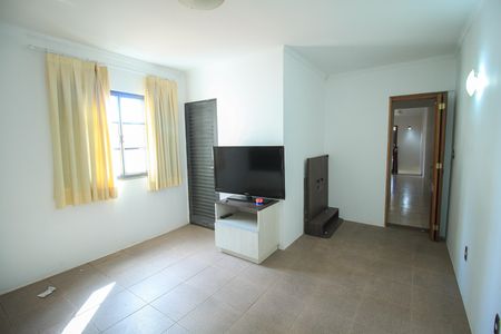 Casa para alugar com 200m², 4 quartos e 3 vagas