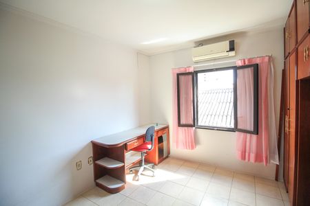 Casa para alugar com 200m², 4 quartos e 3 vagas