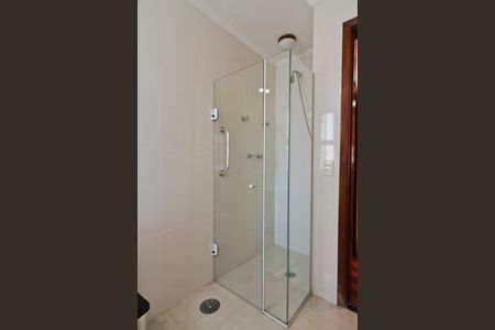 Apartamento à venda com 217m², 3 quartos e 4 vagas Apartamento à venda com 217m², 3 quartos e 4 vagasBanheiro da Suíte 3