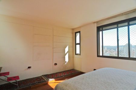 Apartamento à venda com 217m², 3 quartos e 4 vagas Apartamento à venda com 217m², 3 quartos e 4 vagasSuíte 3