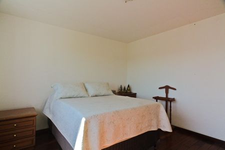 Apartamento à venda com 217m², 3 quartos e 4 vagas Apartamento à venda com 217m², 3 quartos e 4 vagasSuíte 3