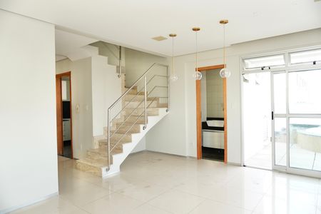 Sala  de apartamento à venda com 3 quartos, 160m² em Funcionários, Belo Horizonte
