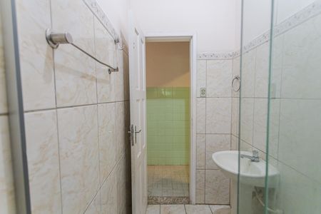 Casa para alugar com 130m², 3 quartos e 2 vagas Casa para alugar com 130m², 3 quartos e 2 vagasBanheiro Social