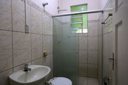 Casa para alugar com 130m², 3 quartos e 2 vagas Casa para alugar com 130m², 3 quartos e 2 vagasBanheiro
