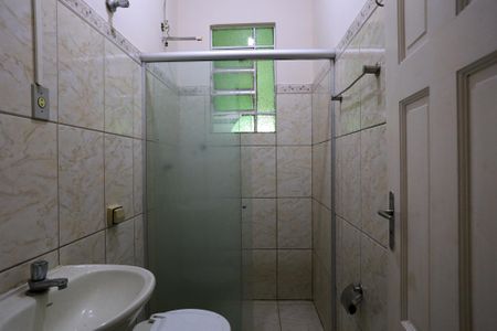 Casa para alugar com 130m², 3 quartos e 2 vagas Casa para alugar com 130m², 3 quartos e 2 vagasBanheiro