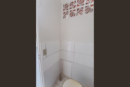 Casa para alugar com 130m², 3 quartos e 2 vagas Casa para alugar com 130m², 3 quartos e 2 vagasBanheiro Social da Área Externa
