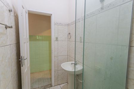 Casa para alugar com 130m², 3 quartos e 2 vagas Casa para alugar com 130m², 3 quartos e 2 vagasBanheiro Social
