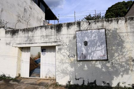 Casa para alugar com 130m², 3 quartos e 2 vagas Casa para alugar com 130m², 3 quartos e 2 vagasFachada