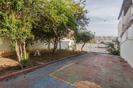 Casa para alugar com 130m², 3 quartos e 2 vagas Casa para alugar com 130m², 3 quartos e 2 vagasJardim/Garagem/Entrada