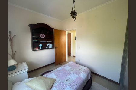 Casa de condomínio à venda com 260m², 4 quartos e sem vaga