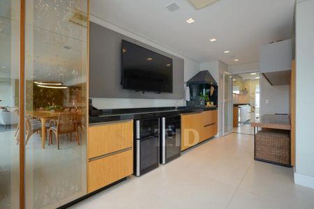Apartamento à venda com 213m², 3 quartos e 4 vagas