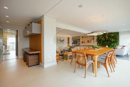 Apartamento à venda com 213m², 3 quartos e 4 vagas