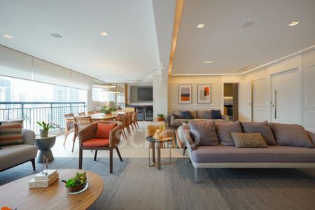 Apartamento à venda com 213m², 3 quartos e 4 vagas