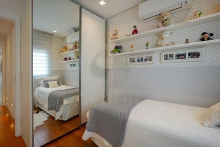 Apartamento à venda com 213m², 3 quartos e 4 vagas