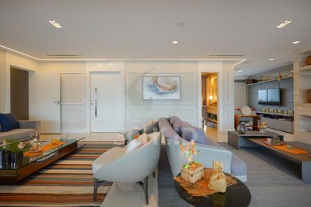 Apartamento à venda com 3 quartos, 213m² em Santo Amaro, São Paulo