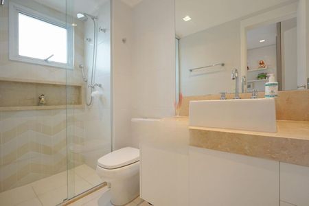 Apartamento à venda com 213m², 3 quartos e 4 vagas