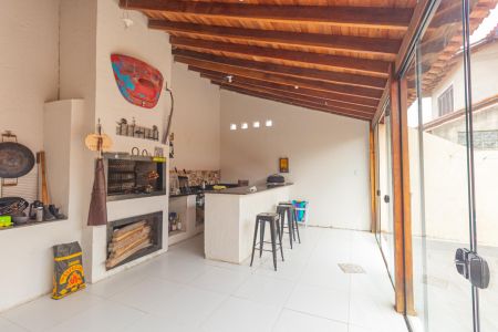 Casa para alugar com 89m², 2 quartos e 1 vaga Casa para alugar com 89m², 2 quartos e 1 vagaVaranda gourmet