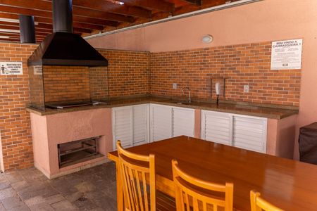 Apartamento para alugar com 47m², 2 quartos e 1 vagaÁrea comum - Churrasqueira