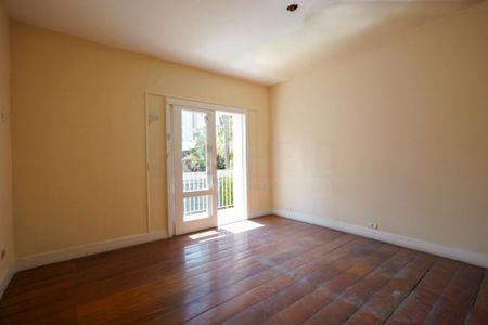 Casa à venda com 439m², 6 quartos e 7 vagas