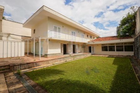 Casa à venda com 439m², 6 quartos e 7 vagas