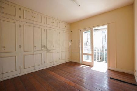 Casa à venda com 439m², 6 quartos e 7 vagas