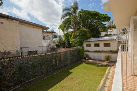 Casa à venda com 439m², 6 quartos e 7 vagas