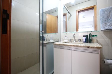 Apartamento à venda com 59m², 2 quartos e 1 vagaBanheiro da Suíte 1