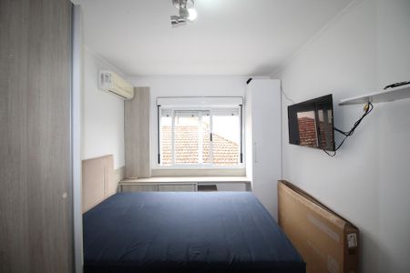 Suíte 1 de apartamento à venda com 2 quartos, 59m² em Vila Ipiranga, Porto Alegre