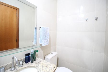 Apartamento à venda com 59m², 2 quartos e 1 vagaBanheiro da Suíte 1