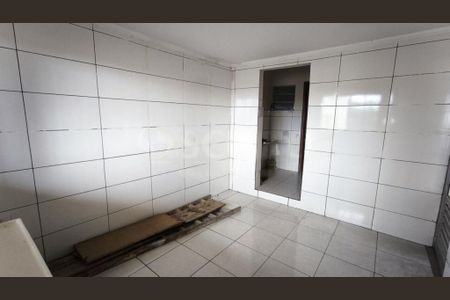 Casa à venda com 2 quartos, 100m² em Vila Marari, São Paulo