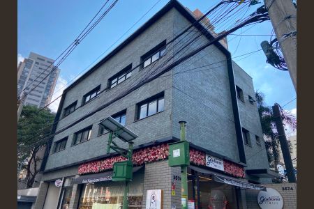 Studio para alugar com 22m², 1 quarto e sem vaga Studio para alugar com 22m², 1 quarto e sem vagaFachada