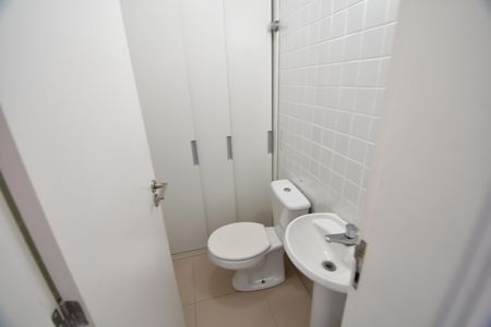 Apartamento para alugar com 130m², 3 quartos e 3 vagasBanheiro de serviço