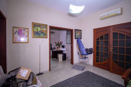 Casa para alugar com 80m², 2 quartos e 1 vaga Casa para alugar com 80m², 2 quartos e 1 vagaSala