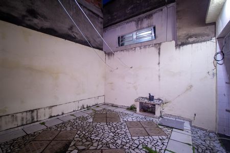 Casa para alugar com 80m², 2 quartos e 1 vaga Casa para alugar com 80m², 2 quartos e 1 vagaQuintal