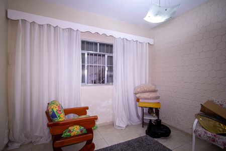 Casa para alugar com 80m², 2 quartos e 1 vaga Casa para alugar com 80m², 2 quartos e 1 vagaSala