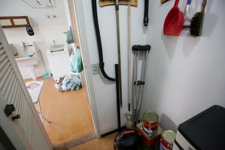 Casa para alugar com 285m², 3 quartos e 5 vagasDepósito