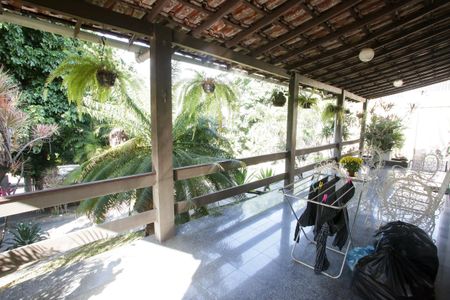 Casa para alugar com 285m², 3 quartos e 5 vagasVaranda