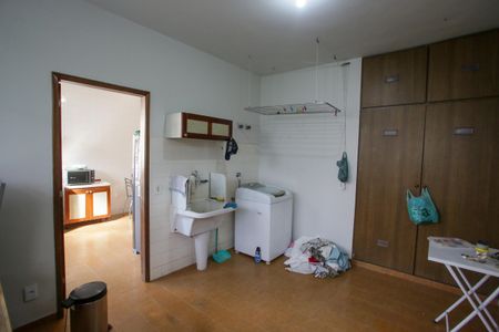 Casa para alugar com 285m², 3 quartos e 5 vagasÁrea de Serviço