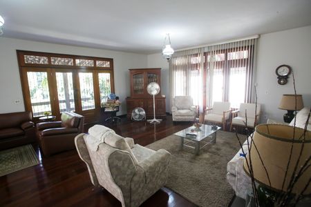 Casa para alugar com 285m², 3 quartos e 5 vagasSala de Estar