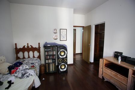 Casa para alugar com 285m², 3 quartos e 5 vagasQuarto 2