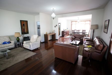 Sala de Estar de casa para alugar com 3 quartos, 285m² em Pechincha, Rio de Janeiro