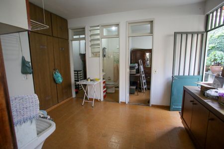 Casa para alugar com 285m², 3 quartos e 5 vagasÁrea de Serviço