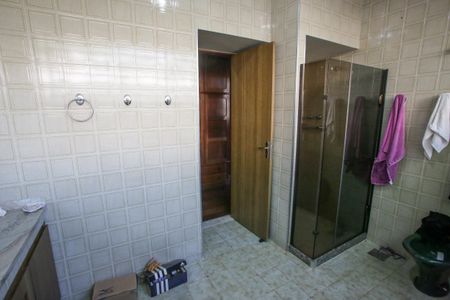 Casa para alugar com 285m², 3 quartos e 5 vagasBanheiro da Suíte